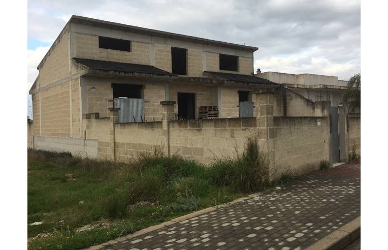 casa indipendente in vendita a Sava