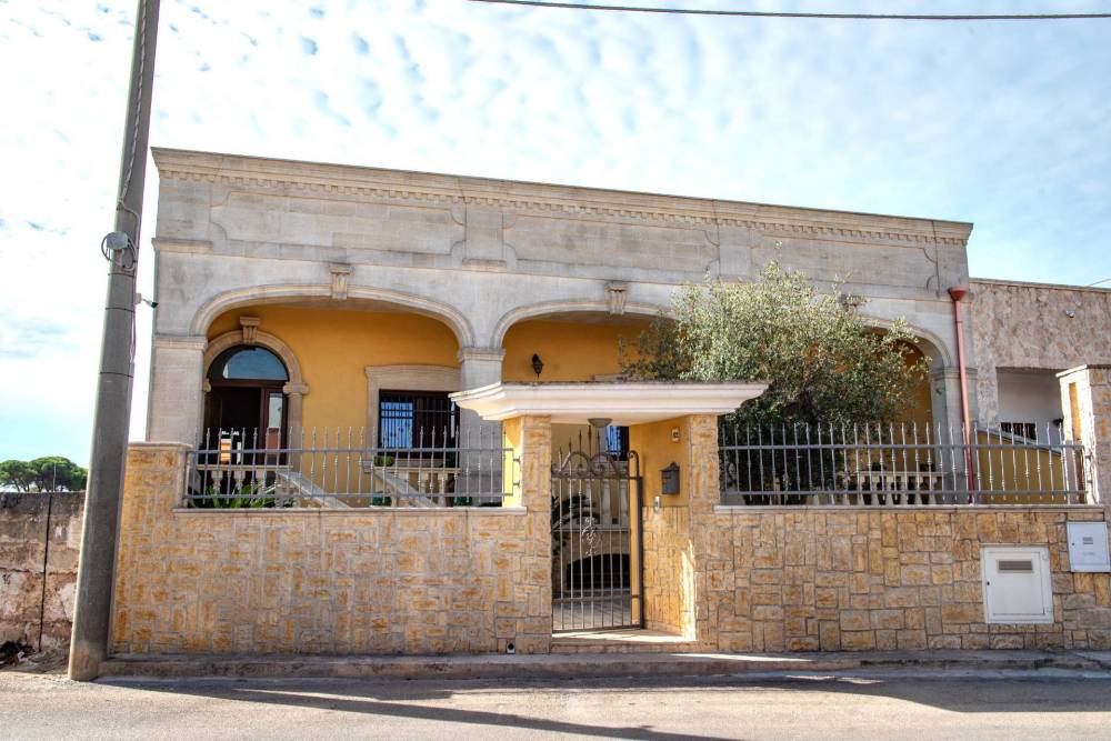 casa indipendente in vendita a Sava