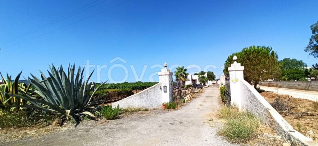 casa indipendente in vendita a Sava