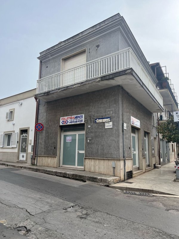 ufficio in vendita a Sava