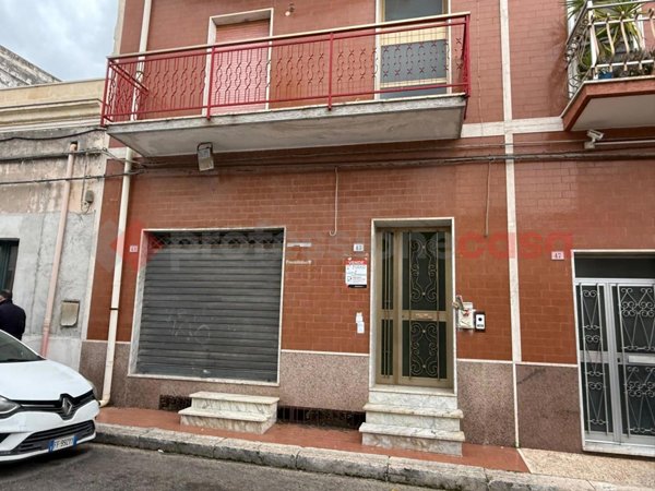 casa indipendente in vendita a Sava