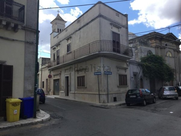 casa indipendente in vendita a Sava