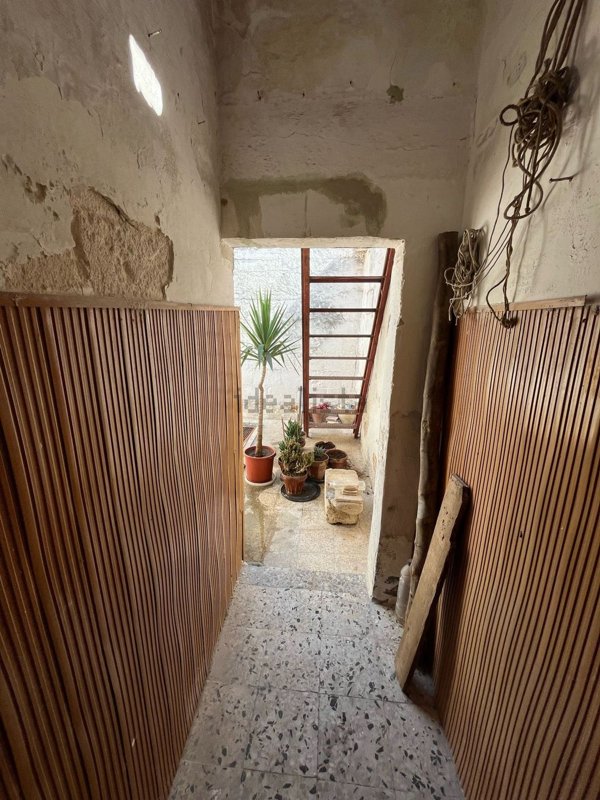 casa indipendente in vendita a Sava