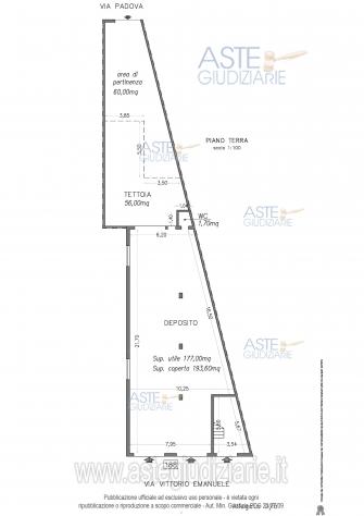 locale commerciale in vendita a Sava