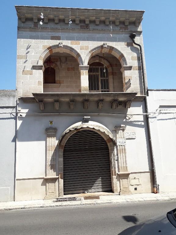 negozio in vendita a Sava