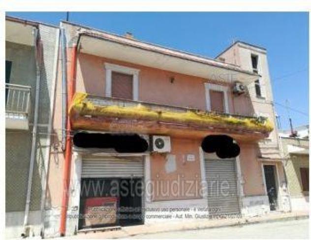 negozio in vendita a Sava