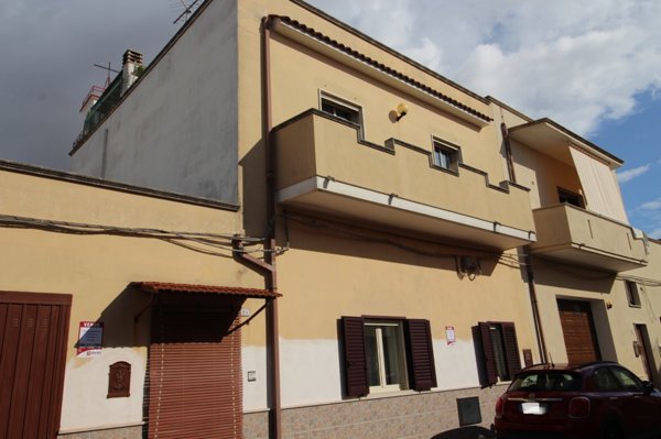 casa indipendente in vendita a Sava