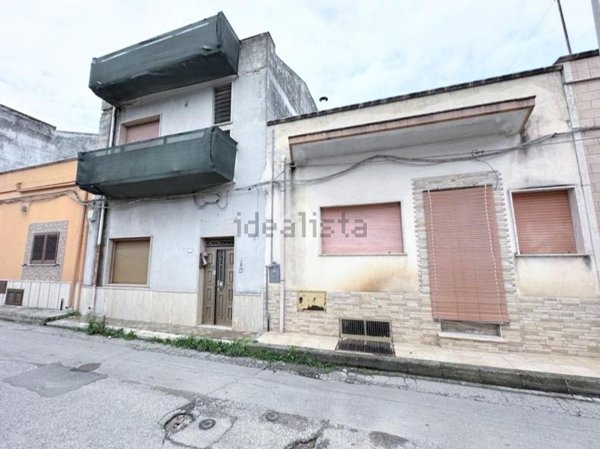 casa indipendente in vendita a Sava