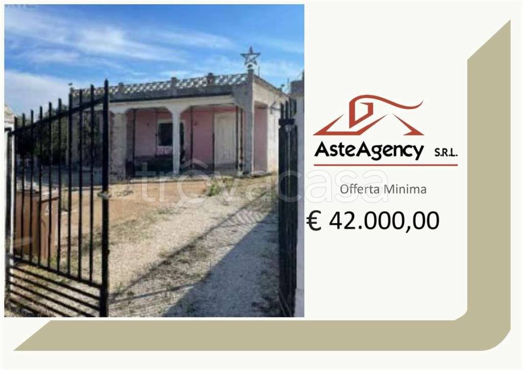 casa indipendente in vendita a Sava