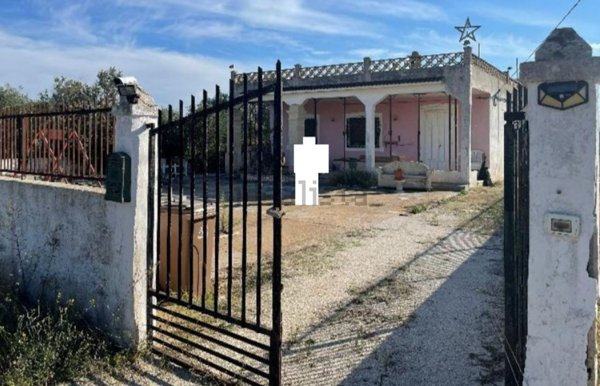 pentavano in vendita a Sava