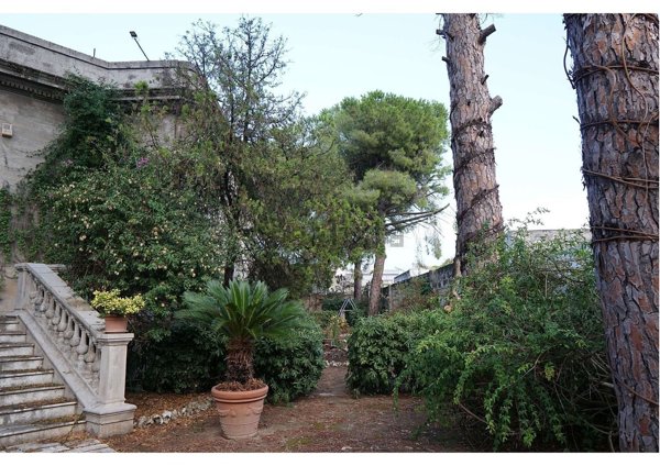 casa indipendente in vendita a Sava