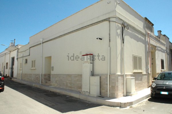 casa indipendente in vendita a Sava