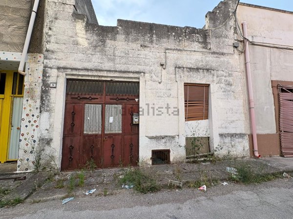casa indipendente in vendita a Sava