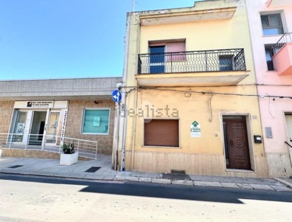 casa indipendente in vendita a Sava