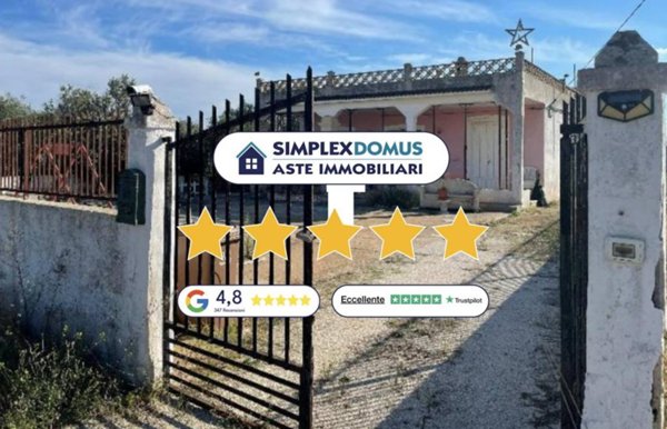 casa indipendente in vendita a Sava