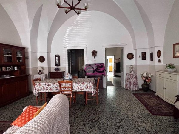 casa indipendente in vendita a Sava