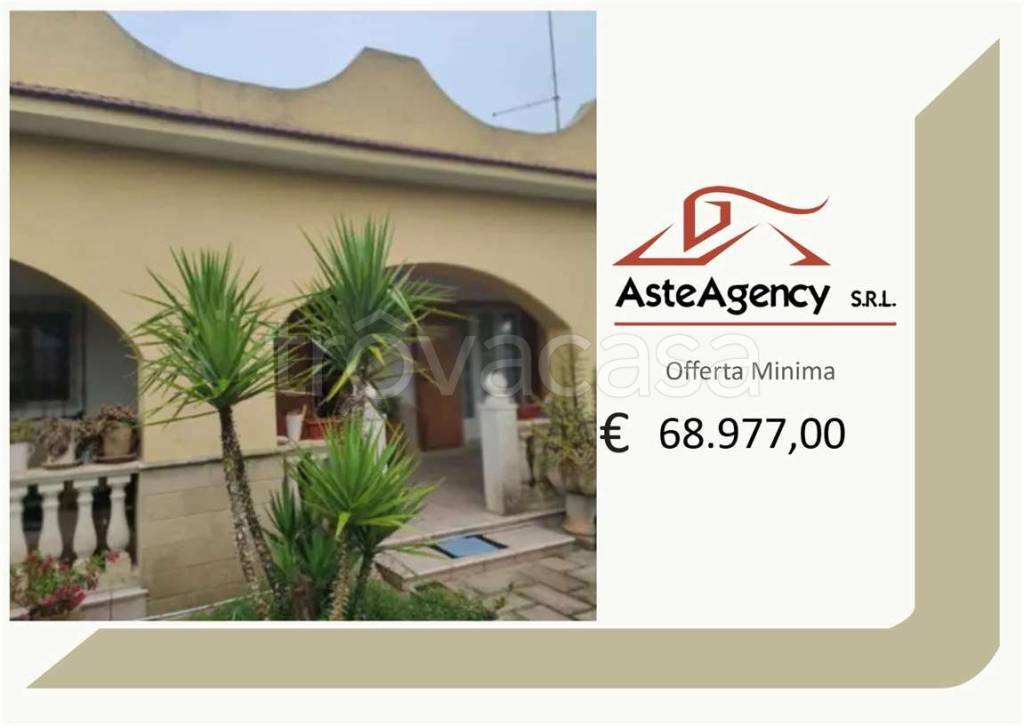 casa indipendente in vendita a Sava