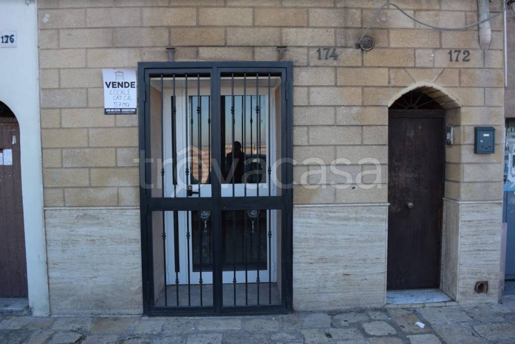 appartamento in vendita a Taranto in zona Borgo Antico
