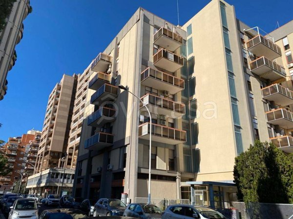 appartamento in vendita a Taranto in zona Tre Carrare-Battisti