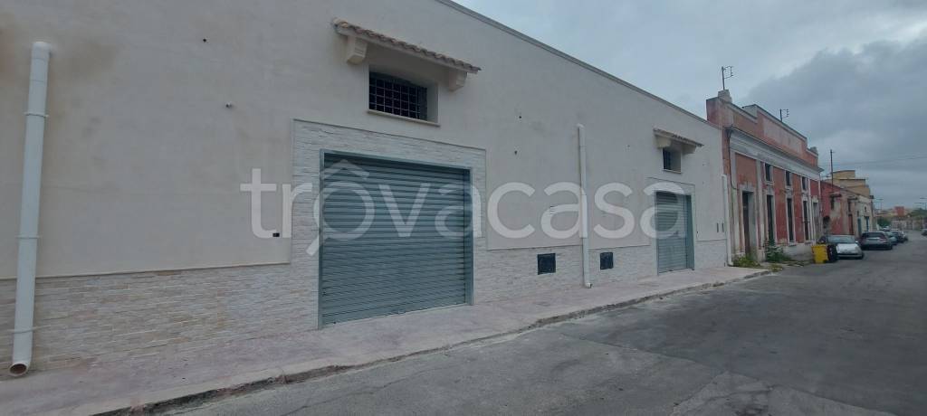 appartamento in vendita a Taranto in zona Tamburi-Croce