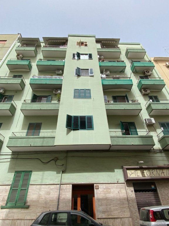 appartamento in vendita a Taranto in zona Italia-Montegranaro