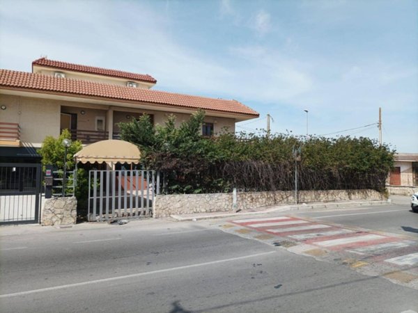 appartamento in vendita a Taranto in zona Solito-Corvisea