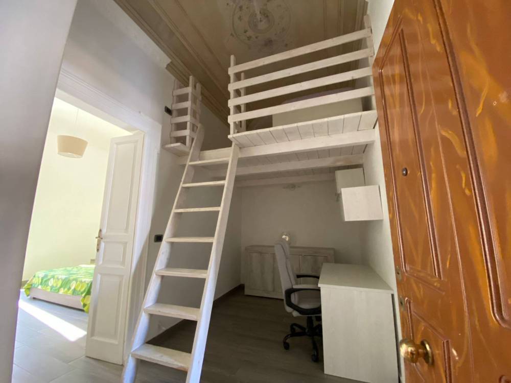 appartamento in vendita a Taranto in zona Borgo