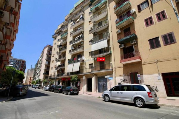 appartamento in vendita a Taranto in zona Tre Carrare-Battisti