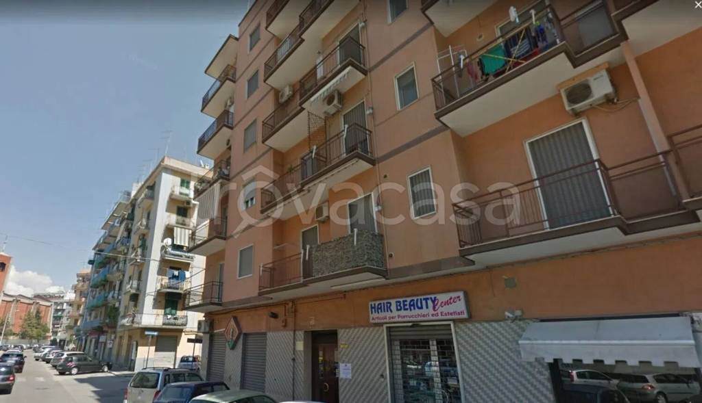 appartamento in vendita a Taranto in zona Italia-Montegranaro