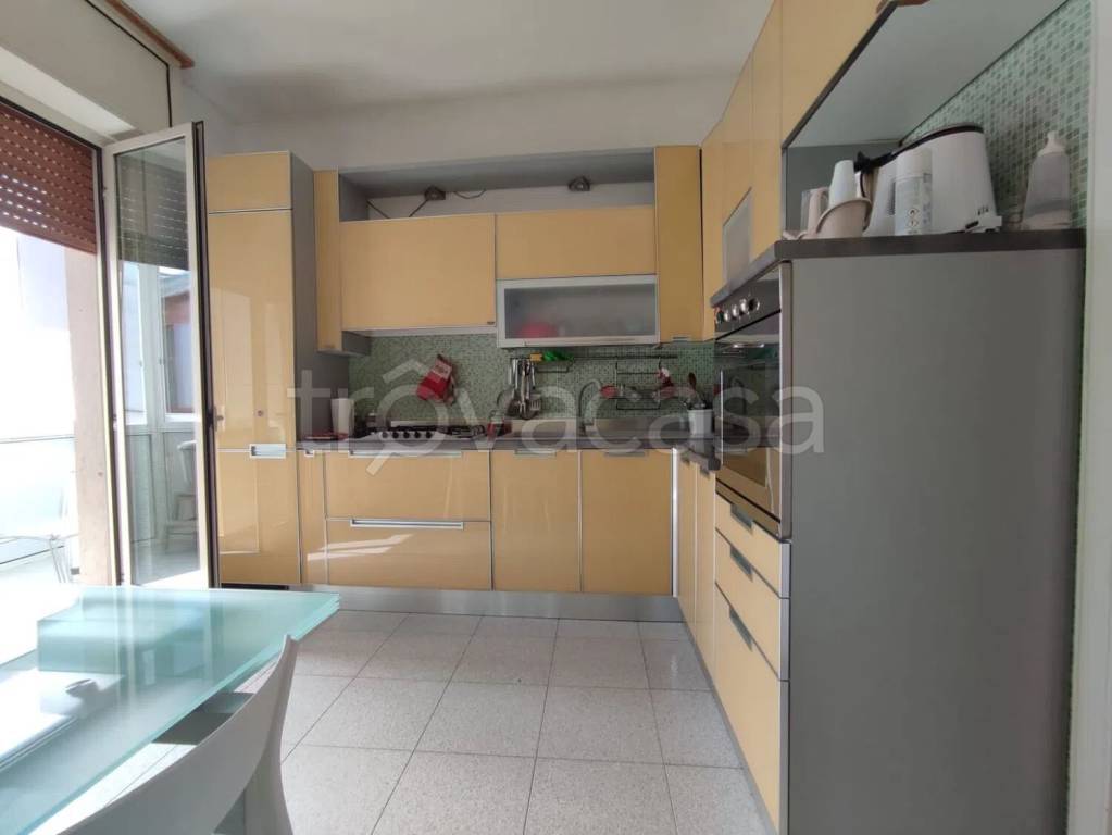 appartamento in vendita a Taranto in zona Italia-Montegranaro