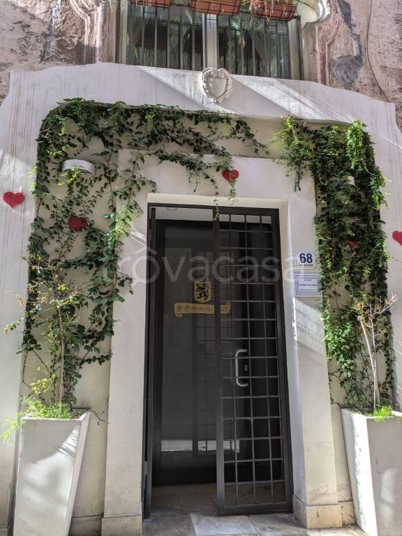negozio in vendita a Taranto in zona Borgo Antico