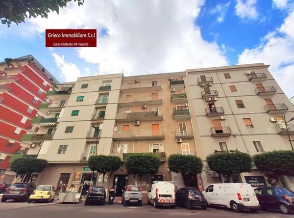 appartamento in vendita a Taranto in zona Italia-Montegranaro