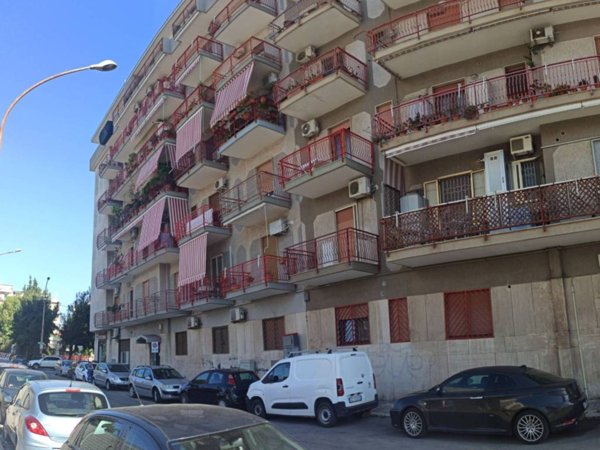 appartamento in vendita a Taranto in zona Tre Carrare-Battisti