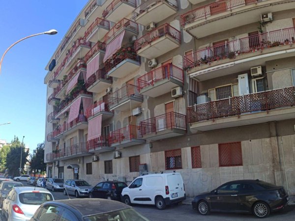 appartamento in vendita a Taranto in zona Tre Carrare-Battisti