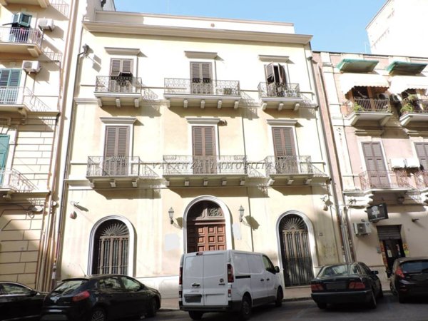 casa indipendente in vendita a Taranto in zona Borgo