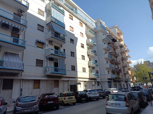 appartamento in vendita a Taranto in zona Tre Carrare-Battisti