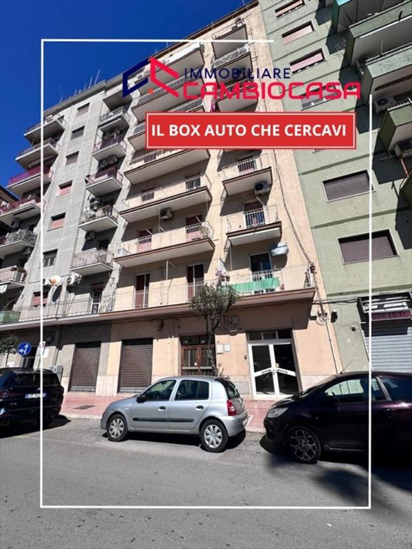 casa indipendente in vendita a Taranto in zona Tre Carrare-Battisti