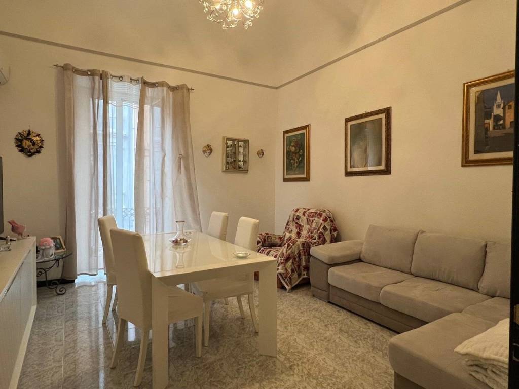 appartamento in vendita a Taranto in zona Borgo Antico