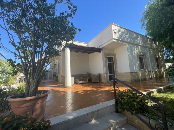 casa indipendente in vendita a Taranto in zona Solito-Corvisea