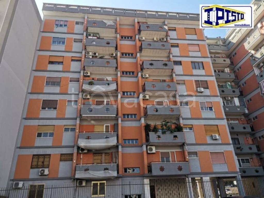 appartamento in vendita a Taranto in zona Italia-Montegranaro