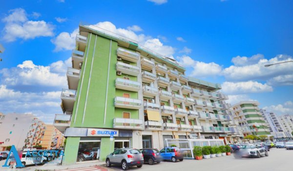 appartamento in vendita a Taranto in zona Italia-Montegranaro