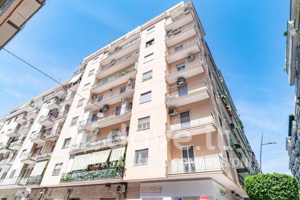 appartamento in vendita a Taranto in zona Borgo