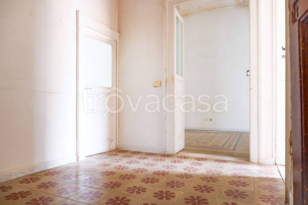 appartamento in vendita a Taranto in zona Borgo