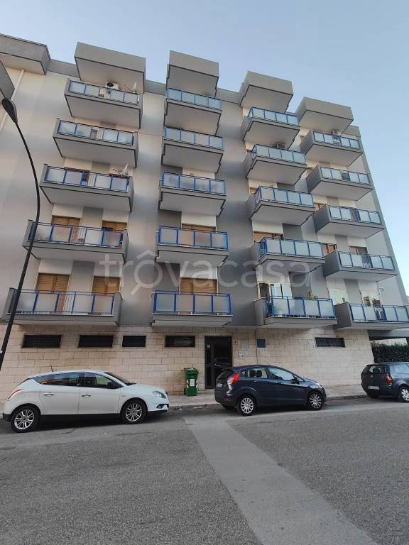 appartamento in vendita a Taranto in zona Solito-Corvisea