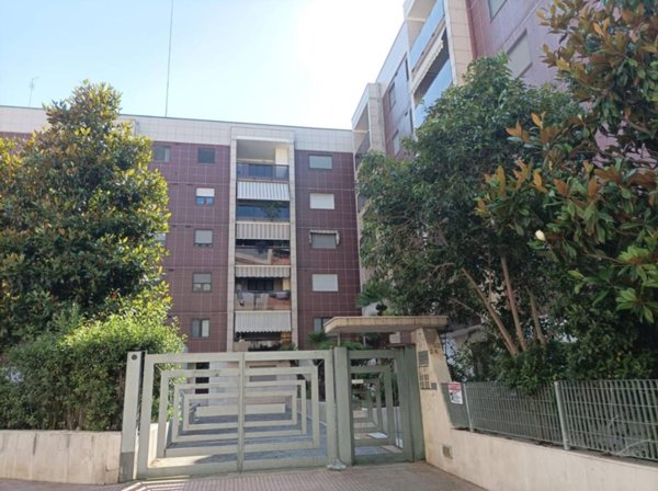 appartamento in vendita a Taranto in zona Tre Carrare-Battisti
