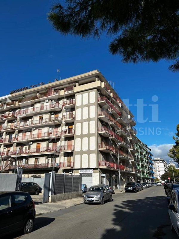 appartamento in vendita a Taranto in zona Tre Carrare-Battisti