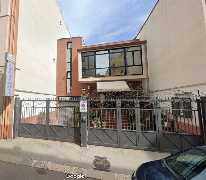 intera palazzina in vendita a Taranto in zona Italia-Montegranaro