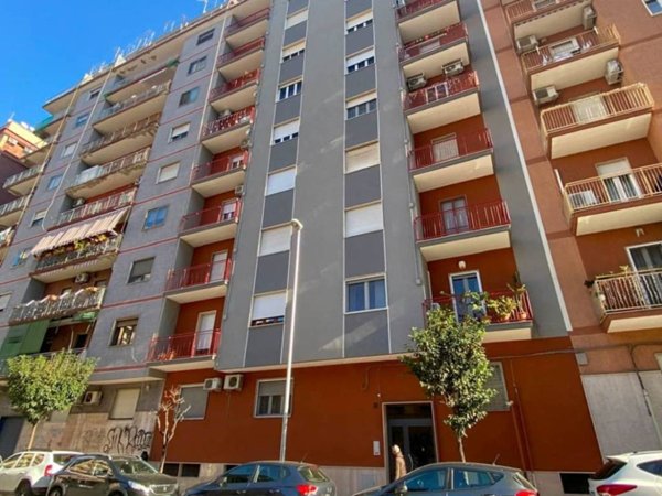 appartamento in vendita a Taranto in zona Tre Carrare-Battisti