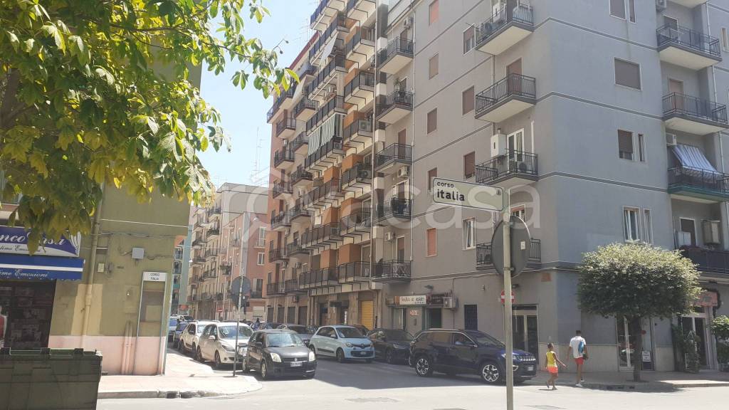 appartamento in vendita a Taranto in zona Italia-Montegranaro