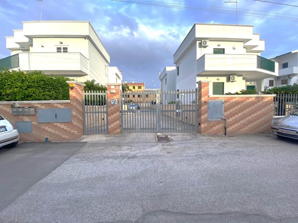 casa indipendente in vendita a Taranto in zona Talsano